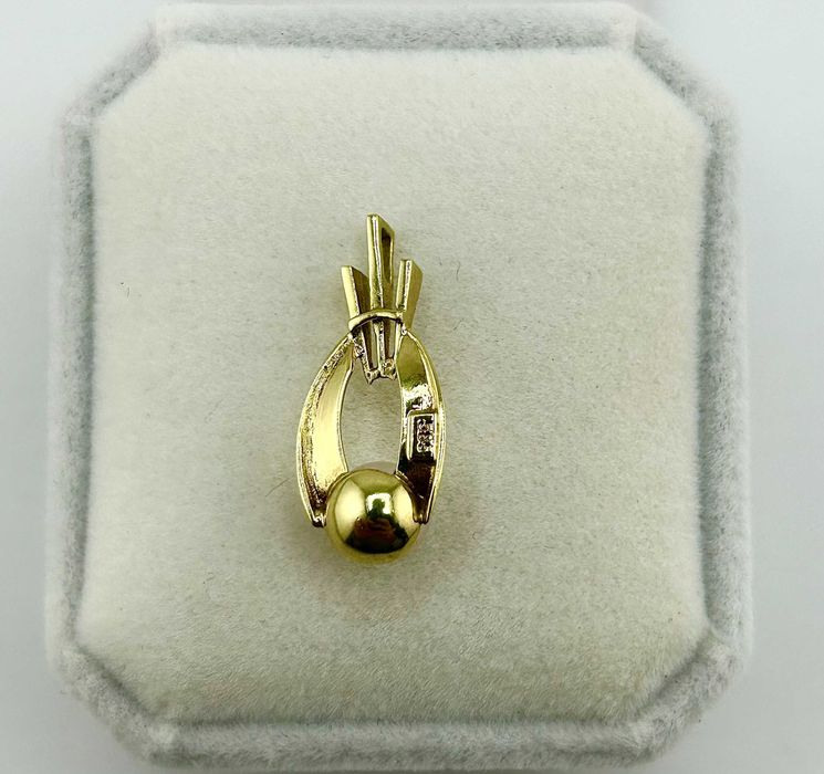 Złota zawieszka z Białą Perłą 1,94 g PR.585 14K