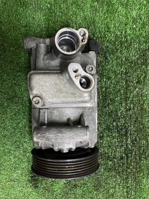Компресор кондиціонера VW Passat — 5N0820803A / Оригінал