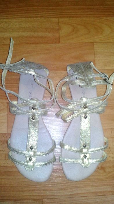 Босоножки для девочки