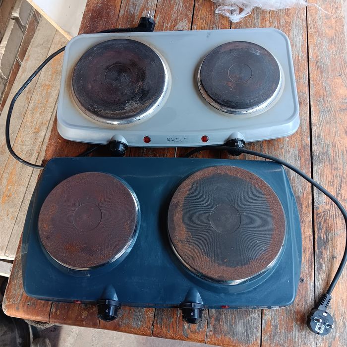 Електроплита двухканфорна