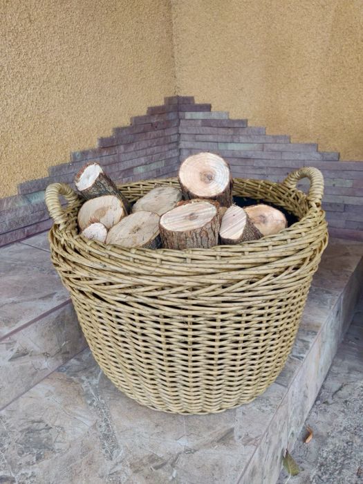 Дровниця / дрівниця / корзина для дров з ротангу