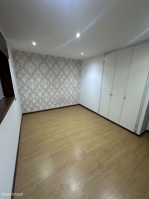 Apartamento T2 em Paredes