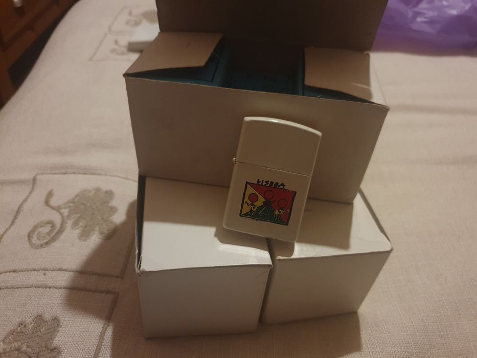 Isqueiros tipo zippo alusivos a Lisboa