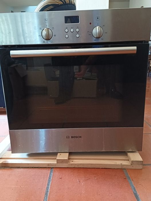 Forno eléctrico encastre Bosch HBN331E1/46,precisar uma resistência.