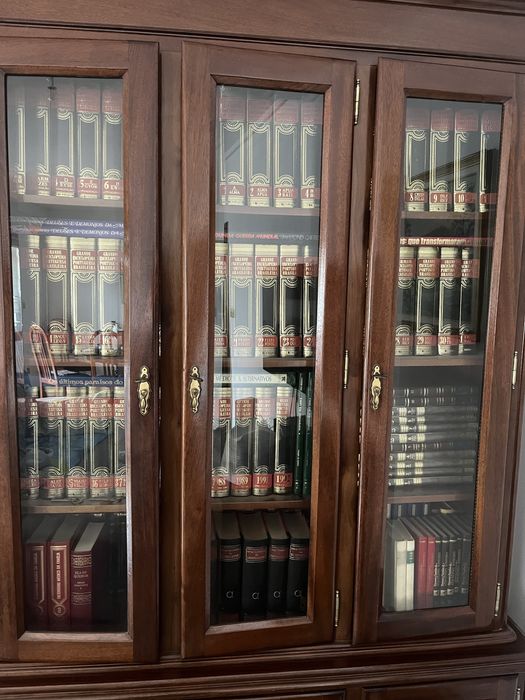 Grande enciclopédia Portuguesa e Brasileira