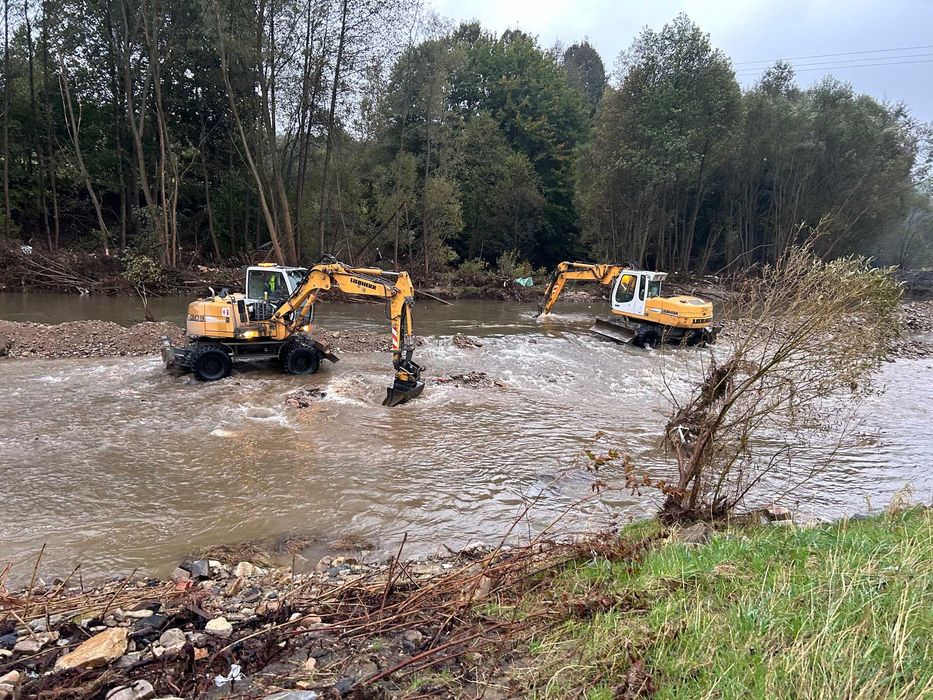 Wynajem koparek| Usługi budowlane | Prace ziemne