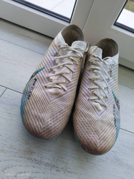 Буци бутси Nike Adidas