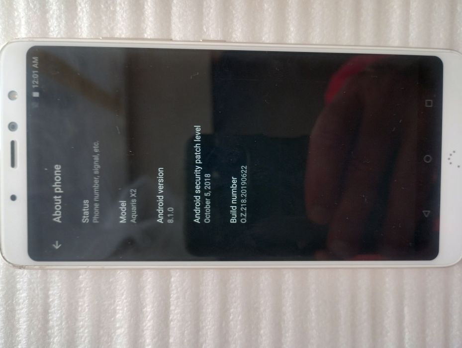 смартфон  BQ Aquaris X2,бу,стан нового,дефекти прошивки