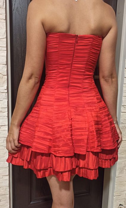 Czerwona sukienka