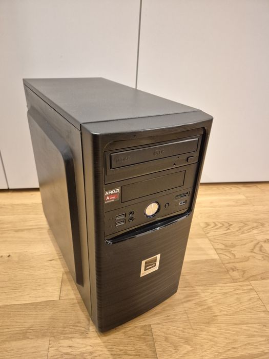 Komputer stacjonarny