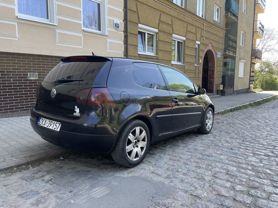 Golf 5 1.6 benzyna klima