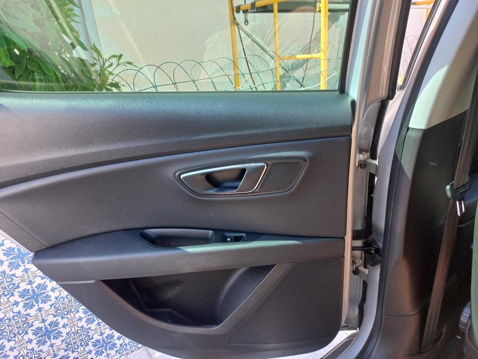 SEAT Leon — fotografia 5