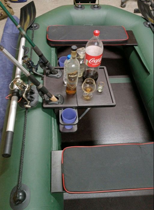 Столик в лодку , столик в човен,,під ехолот, для ехолота,тримач