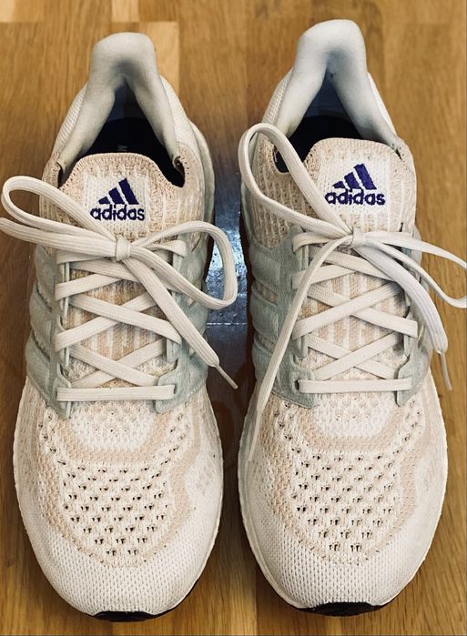 Кросівки Adidas Ultra Boost.