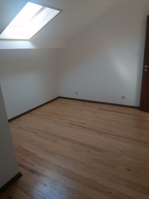 Aluga se T2  nas Olaias Duplex