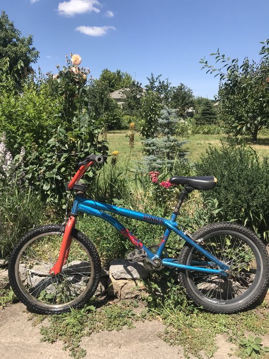 Продам недорого велосепед BMX Winner adrenalin трюковий