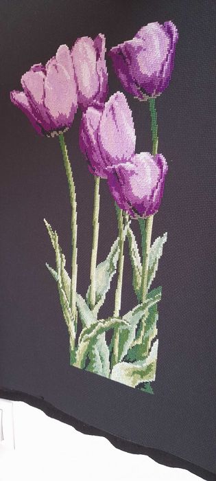 Вишита картина Тюльпани