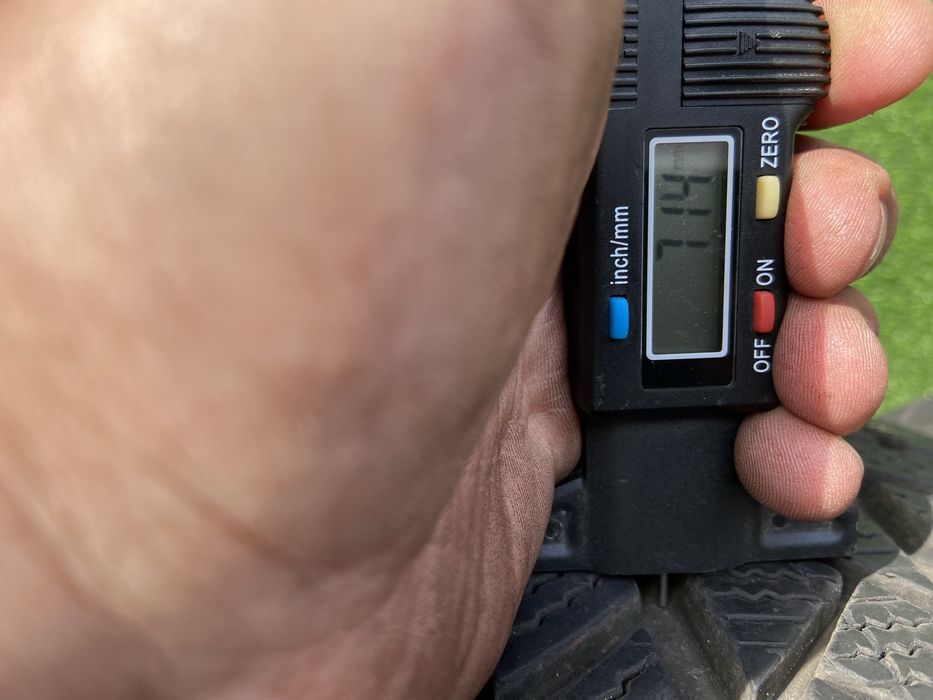 Резина Шини 215/65 R17 Vredestein Wintrac Pro