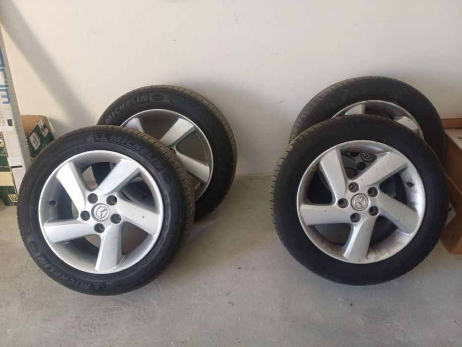 Диски легкосплавні 5*114,3 R 16 на літній гумі