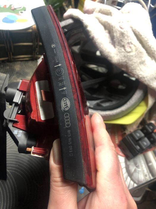 Lampy tyl audi a4 b8 przedlift