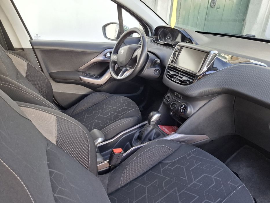 Peugeot 2008 1.2 PureTech | 2015 Gasolina