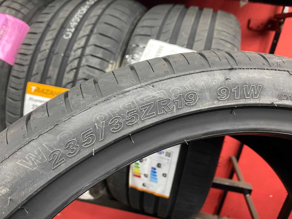 235/35R19 Trazano Cztery nowe opony letnie