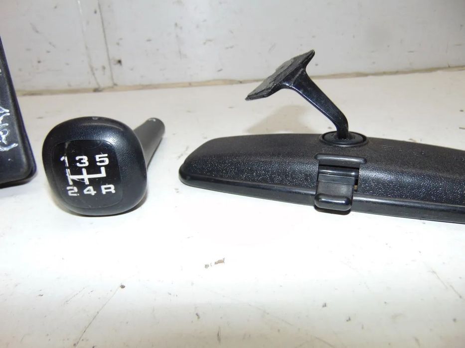 Ford Escort MK3 fole velocidades/Espelho interior