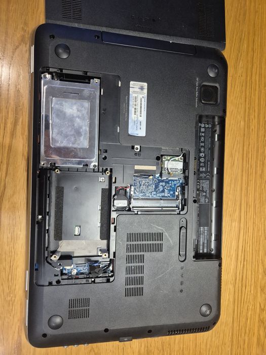 Laptop HP dv7 17cali na części