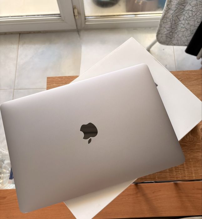 MacBook Air Retina 13" (2018) – Como Novo