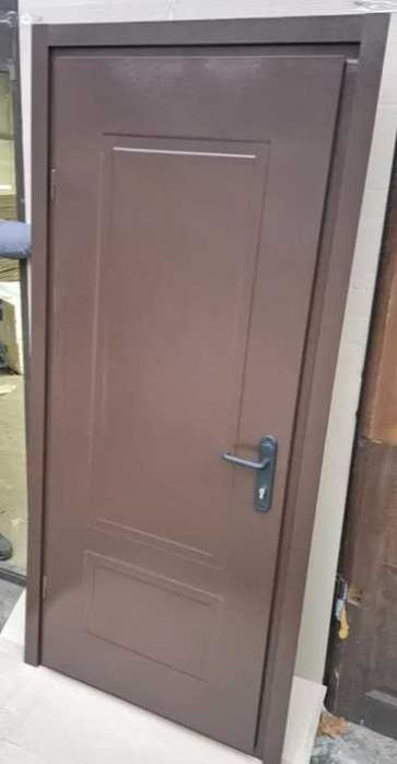 Акція Бюджетні вхідні двері однолистові технічні коричневі сірі