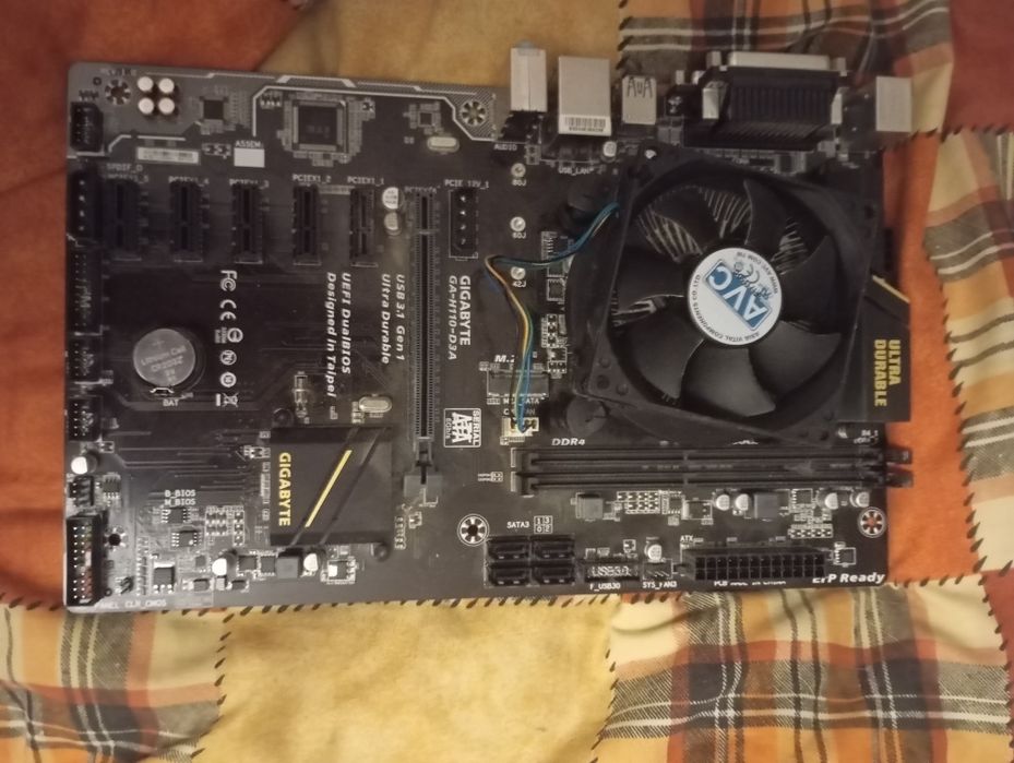 Комплект мат.плата GIGABYTE GA-H110 D3A s1151 и i3 7100 кулер