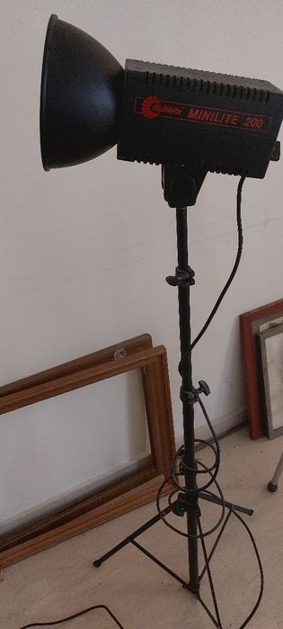 Projector de luz Pro. Multibliz MINILITE 200