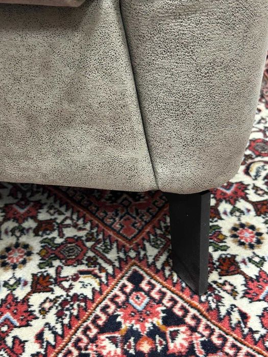 Stylowy fotel tapicerowany –  stan idealny