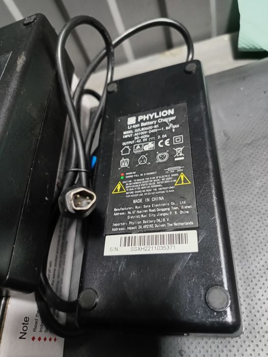 Зарядное устройство електровелосипед 3 pin 36-42 v Fischer Brose