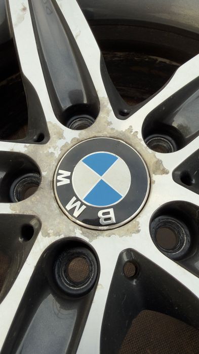 BMW Jantes Originais 17” + Pneus Inverno Bridgestone 225/45 R17