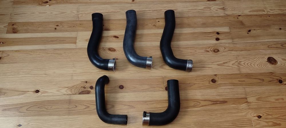 Патрубок турбіни інтеркуйлера Passat B6 B5+,Golf,Touran,Jetta,Octavia,Superb патрубок Renault Master Opel Movano патрубок турбіни Passat B5+ Golf5 A5
