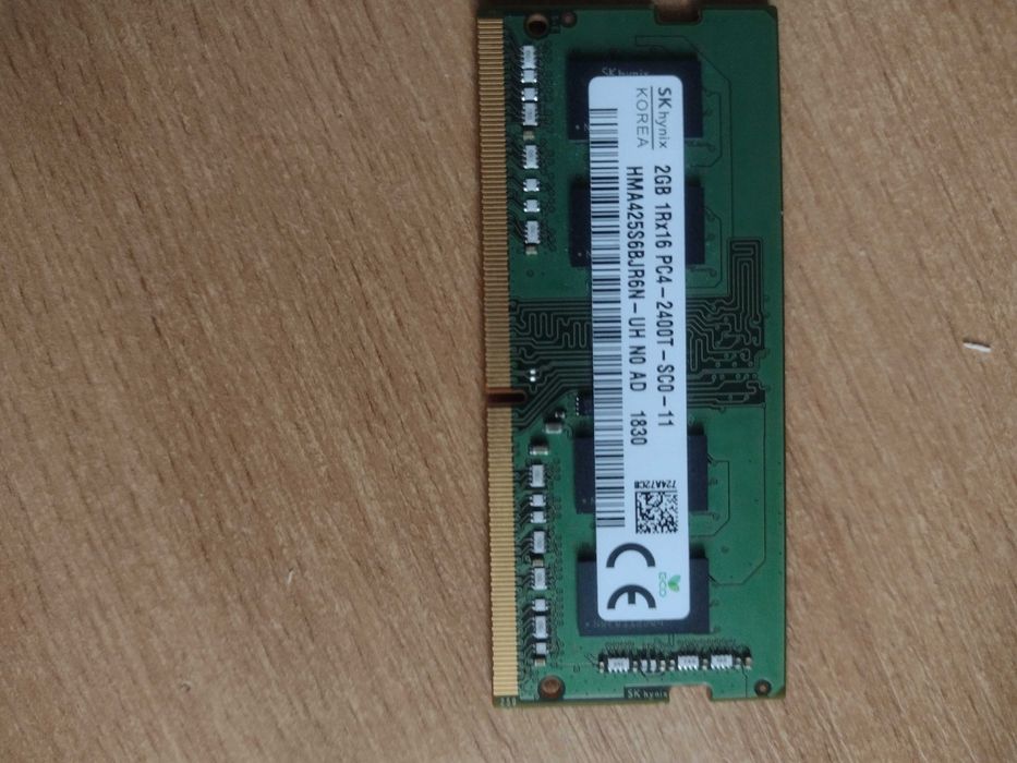 Оперативна пам'ять Hynix 2GB SODIMM DDR4 PC4 2400T для ноутбука