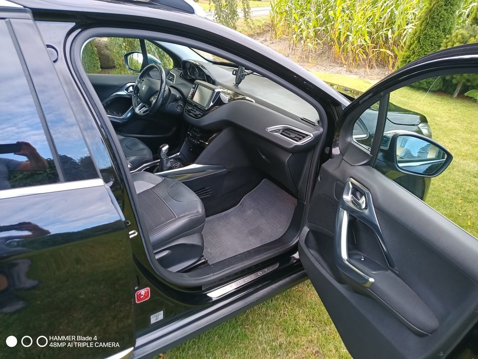 Sprzedam PEUGEOT 2008 1.6 benzyna + LPG
