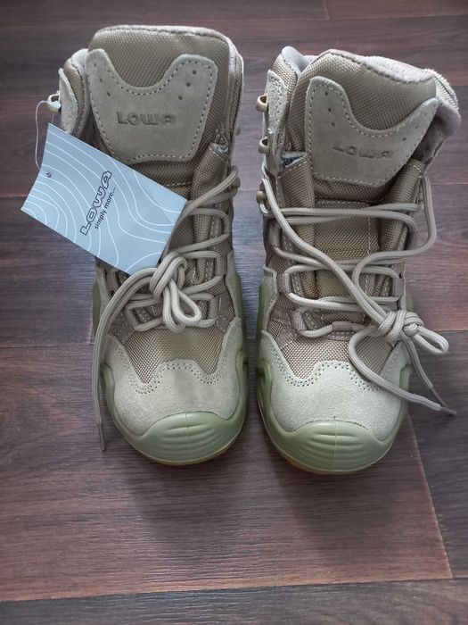 Продам берці LOWA