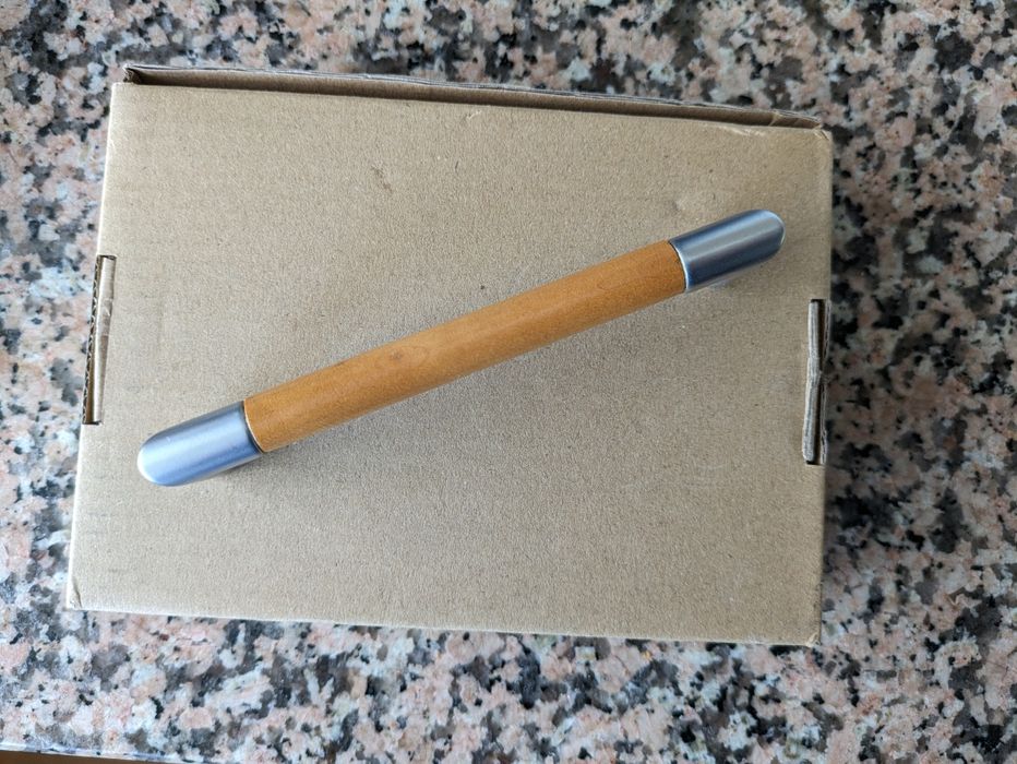 16 Puxadores Madeira/Metal