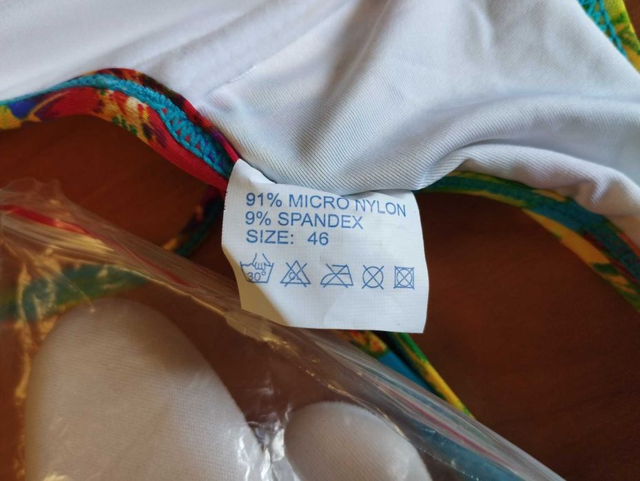 Продам купальник новый