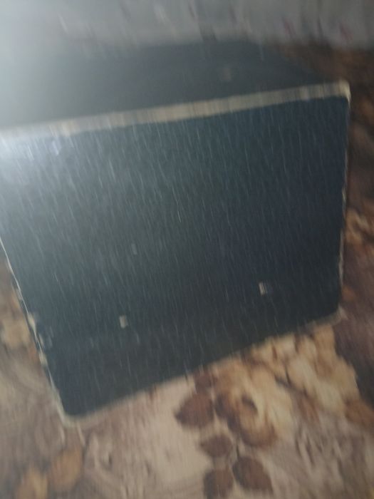 Продам сабвуфер VIBE