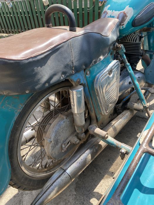 Продаэться мотоцикл иж-56