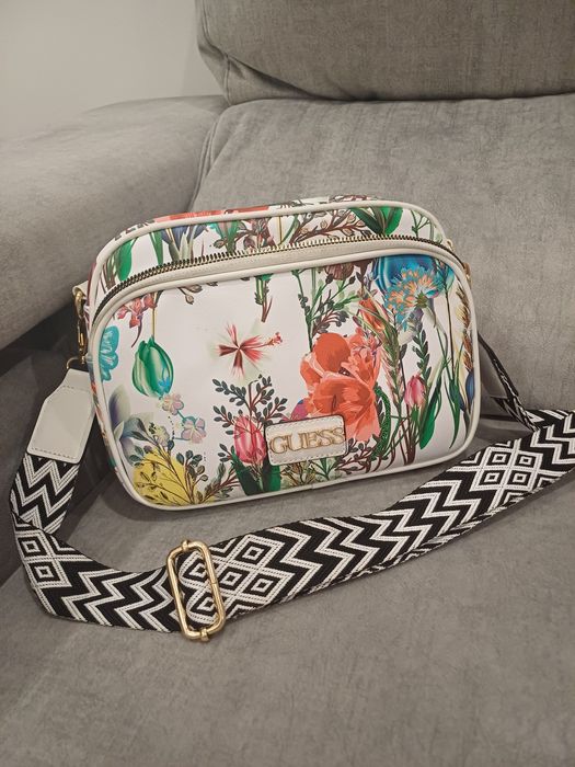 Mala senhora colorida