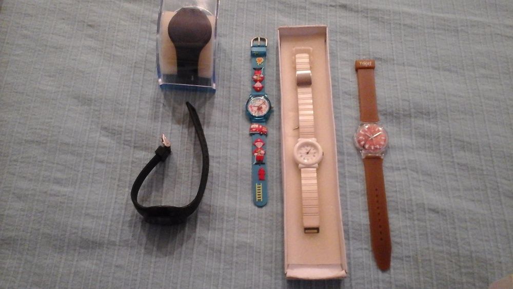 Mochila minne+base secretaria+saco de piscina+relógios