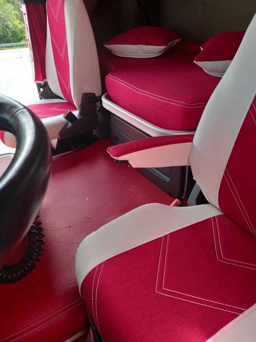 Pokrowce na siedzenia TIR z przeszyciem, ekoskóra MAMUT SCANIA+haft