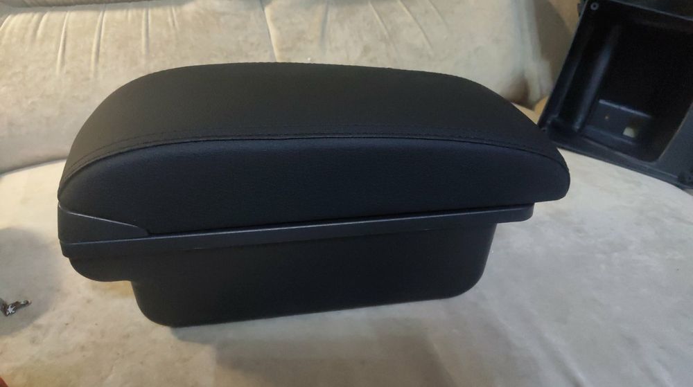 Подлокотник Citroen C4