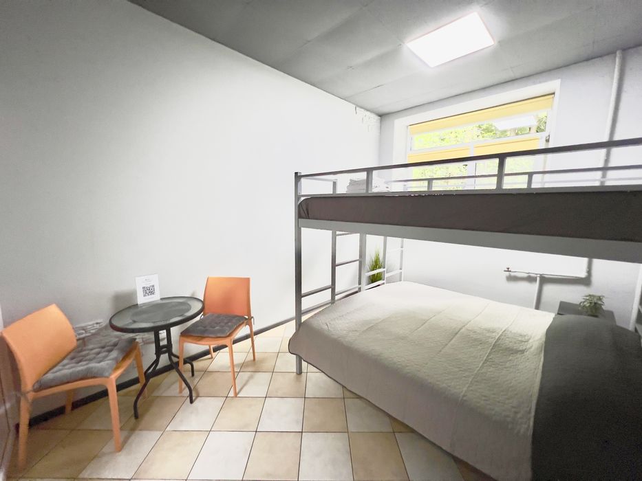 Окрема кімната в хостелі Вишневе Київ