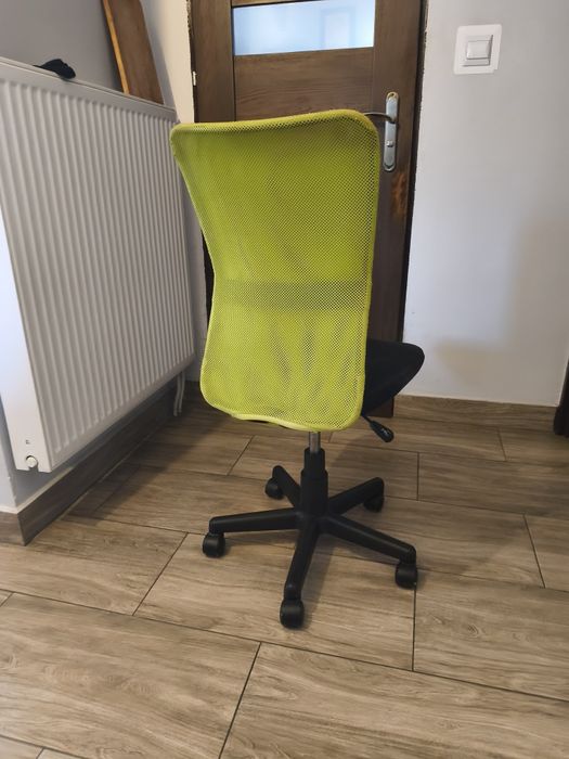 Oddam krzesło obrotowe