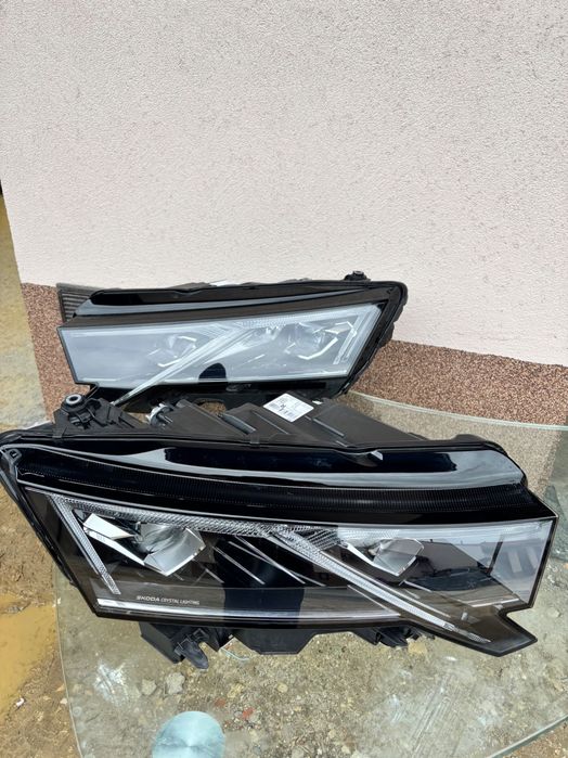 Skoda octavia 4 IV lift lampy reflektory prawa lewa
